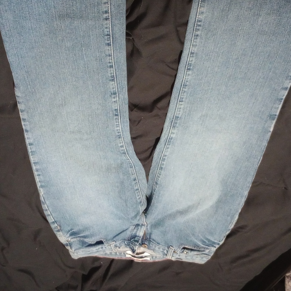 90s vintage tommy Hilfiger jeans size 8 they are long.